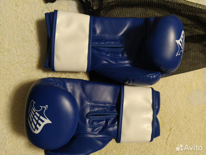 Боксерские перчатки 08 oz и шлем боксерский