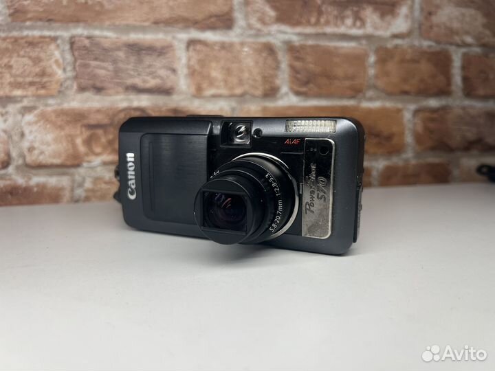 Фотоаппарат Canon PowerShot S70