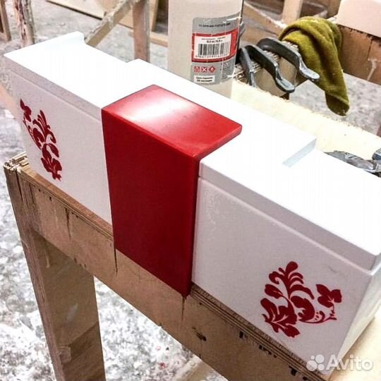 Барная стойка для приемной кварцевого агломерата