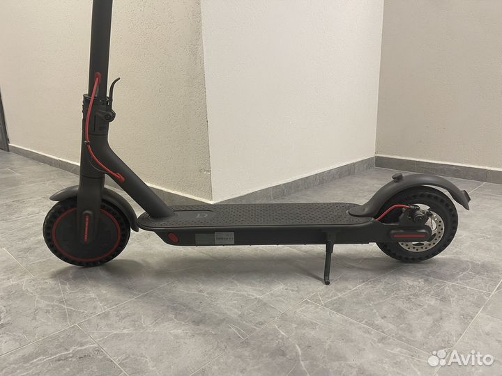 Электросамокат xiaomi m365 pro