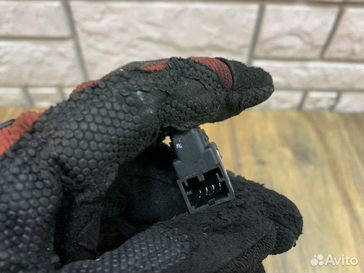 Volkswagen Tiguan Кнопка многофункциональная