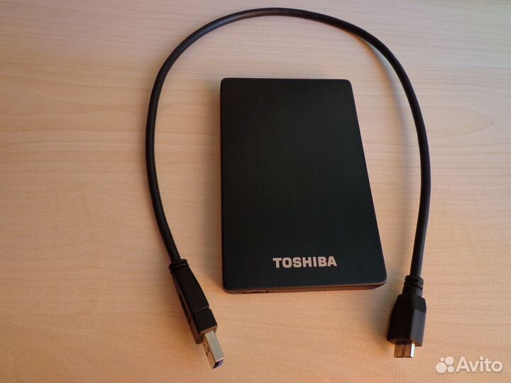 Внешний жесткий диск HDD Toshiba 1TB stor.E ALU 2S