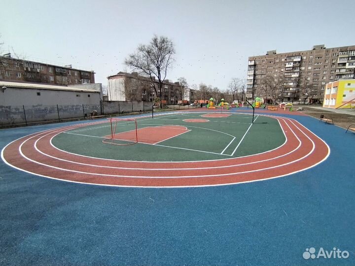 Бесшовное резиновое покрытие для детских площадок