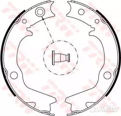 Колодки ручного тормоза mn102635