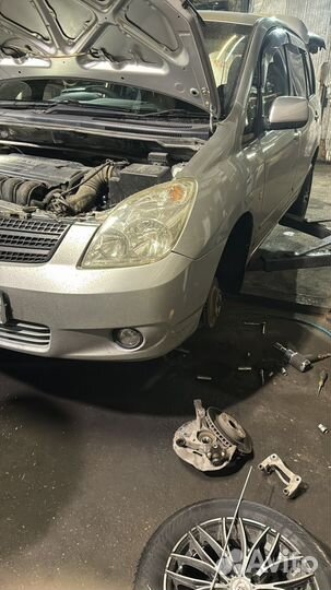 Toyota Corolla Spacio 1.5 AT, 2002, битый, 200 000 км