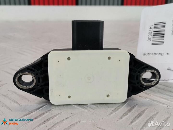 Датчик ускорения Chevrolet Volt 2011 13589518