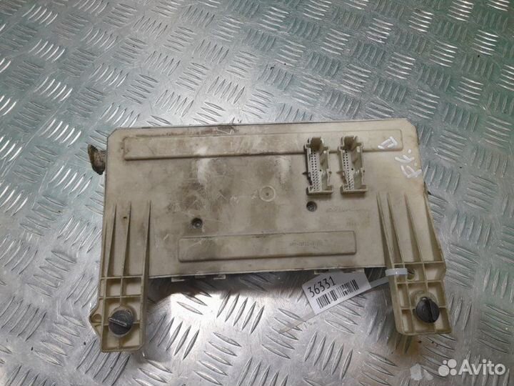 Блок предохранителей Ford Focus 2 седан 1.8 2008