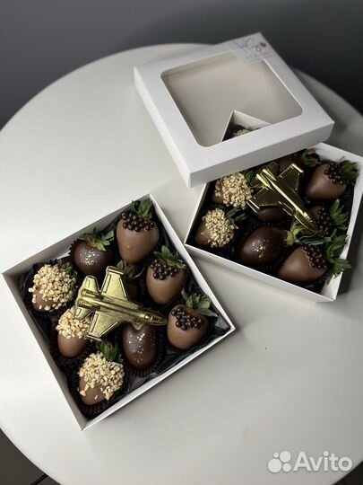 Клубника в шоколаде на 23 февраля