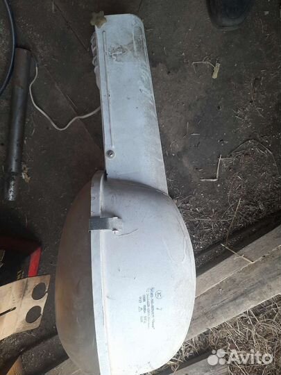 Уличный фонарь