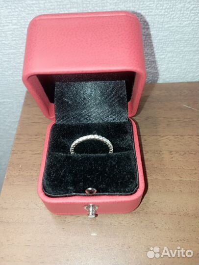 Серебряное кольцо