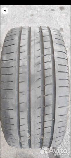 Pirelli P Zero 255/45 R18