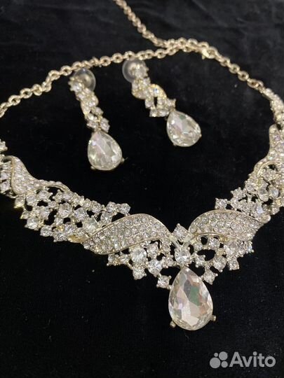 Свадебное ожерелье и серьги