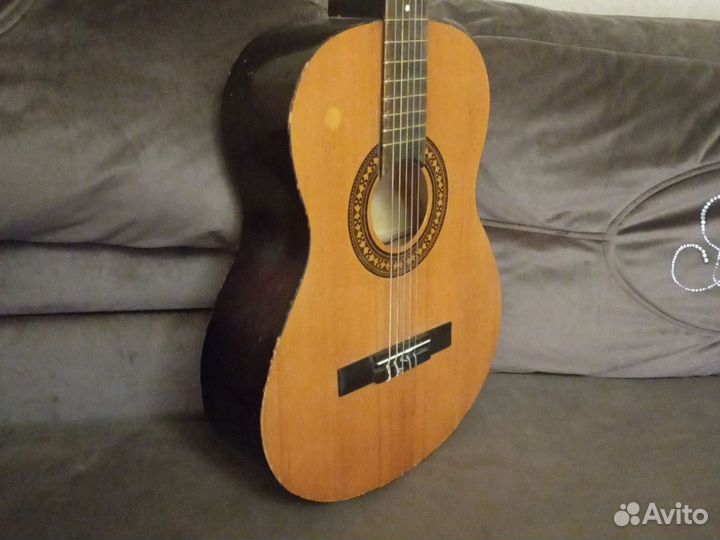 Классическая гитара Кремона полный массив