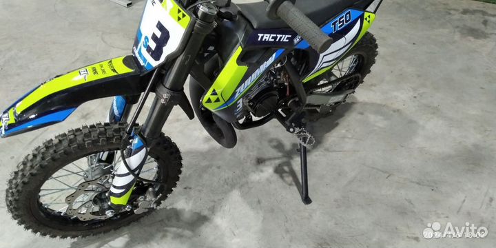 Кроссовый мотоцикл