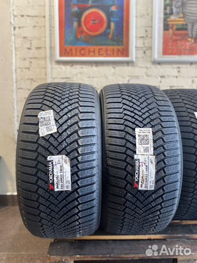 Yokohama BluEarth Winter V906 315/30 R22 и 285/35 R22 107W