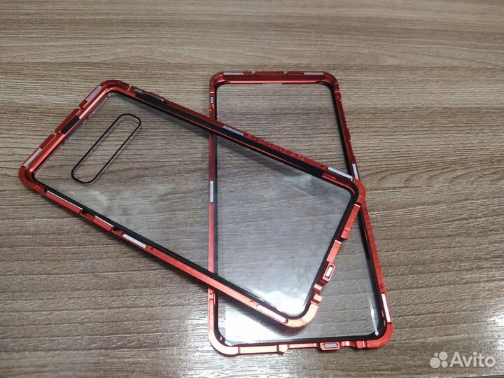 Чехлы для Galaxy S10e