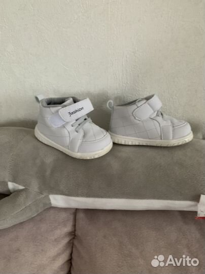 Кросовки ботинки детские