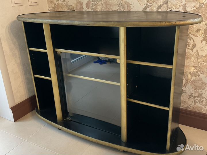 Тумба под телевизор