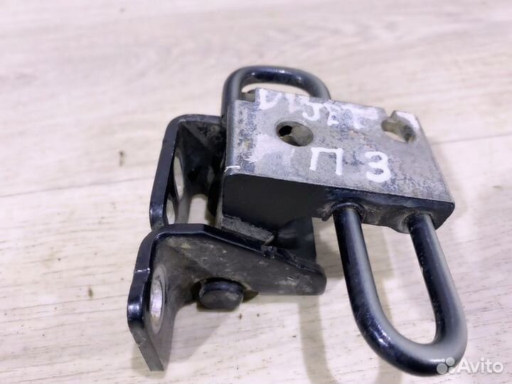 Петля двери задняя правая Volkswagen Jetta седан