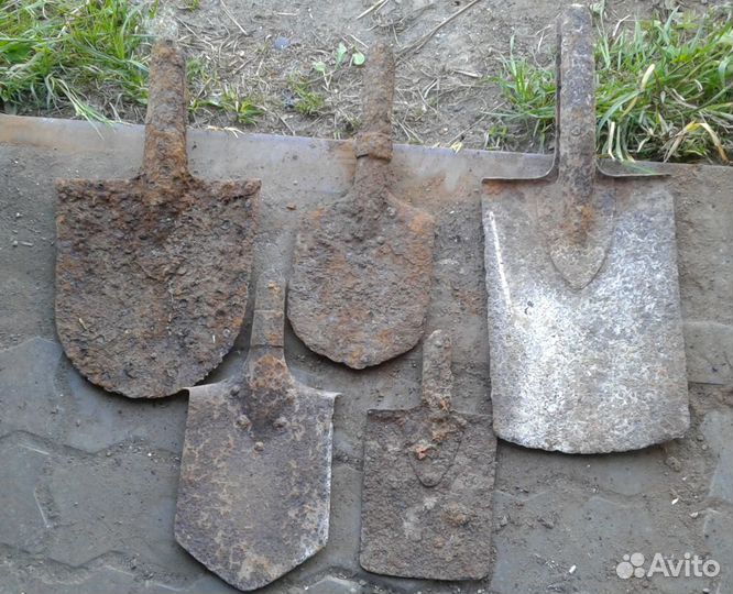 Лопаты старые (возможно немецкие)
