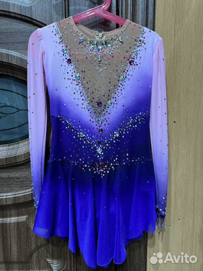 Костюм для фигурного катания 140