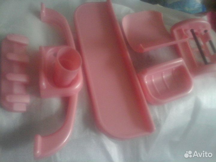 Металлические накладки на замок, полочки для ванны