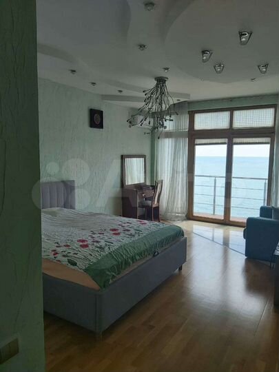 Таунхаус 206,7 м² на участке 1 сот.