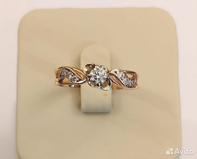 Золотое кольцо с бриллиантами 0,24 ct