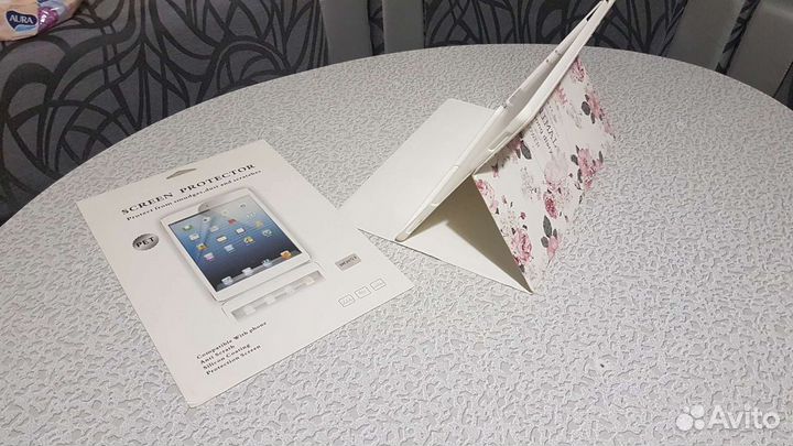 Продам чехол на iPad Pro 12.9