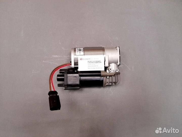 Компрессор пневмоподвески BMW F85\F86