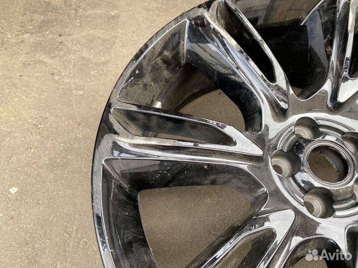 Диск литой черный Range Rover Velar R22