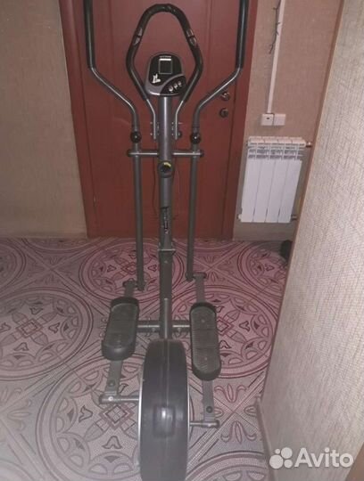 Эллиптический тренажёр atemi