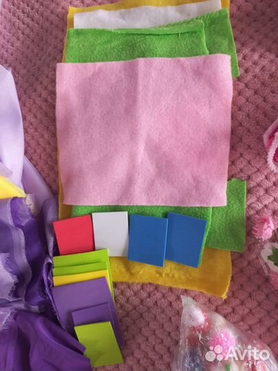 Ленты, лоскутки ткани, декор, товары для рукоделия