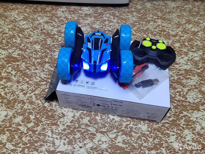 Машинка на пульте управления для ребенка