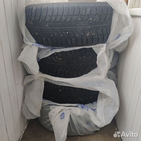 Matador MP 30 Sibir Ice 2 215/55 R17