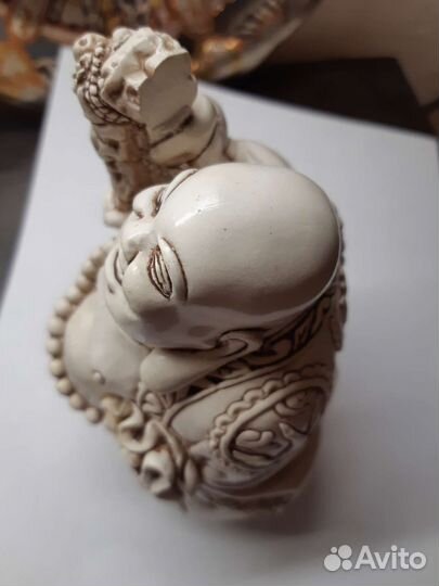 Статуэтка хотей