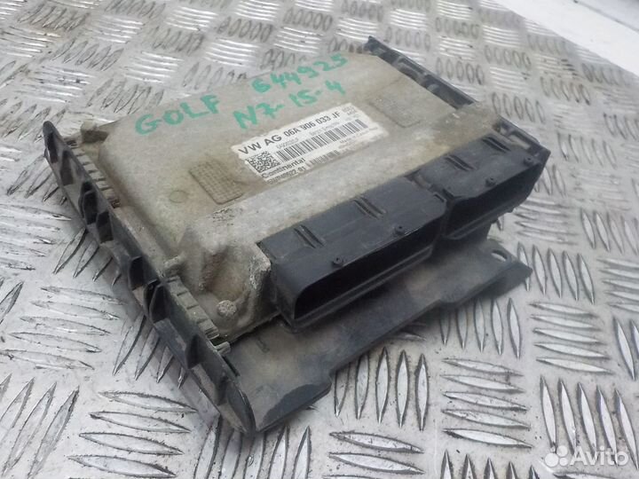 Блок управления двигателем Volkswagen Golf VI 2008
