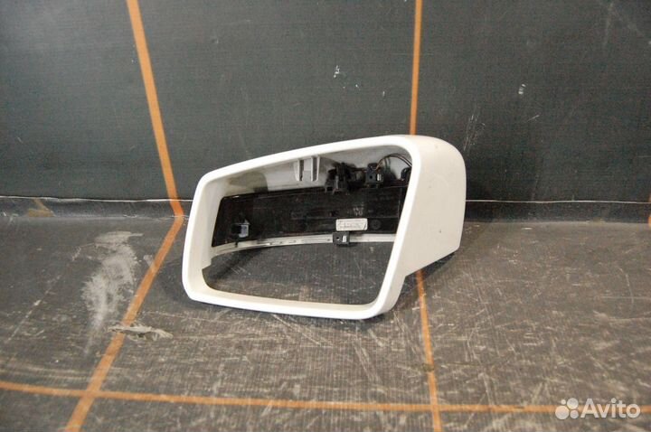 Накладка зеркала левого- Mercedes-Benz GLK-X204