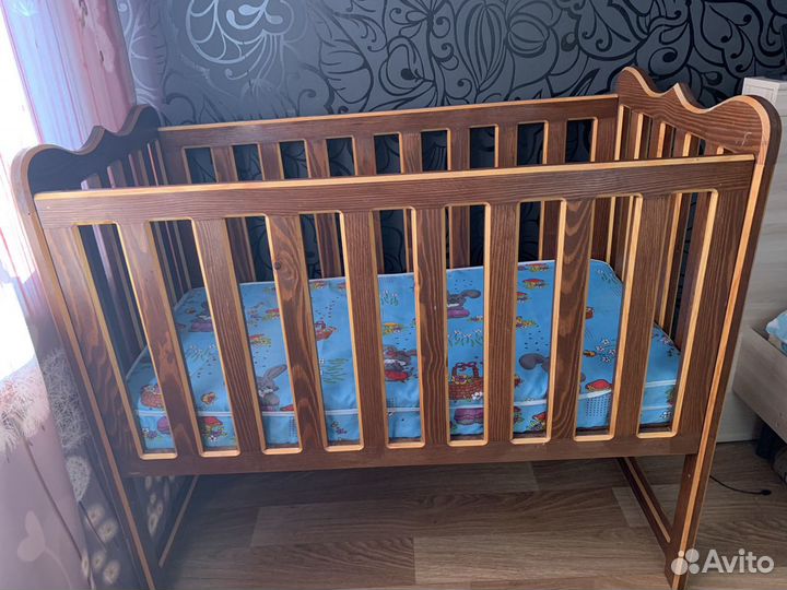 Детская кроватка