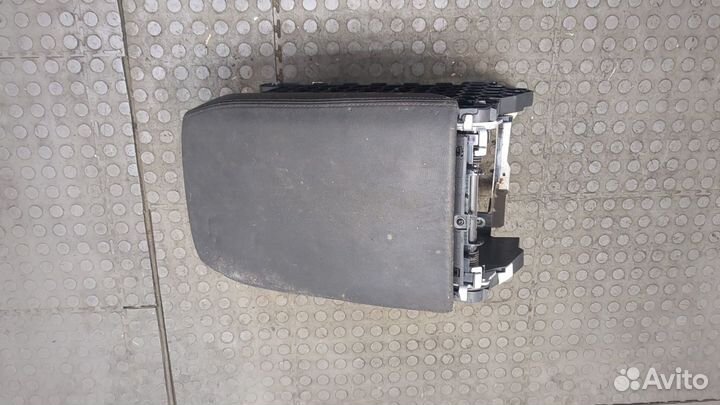 Подлокотник Volkswagen Atlas, 2019