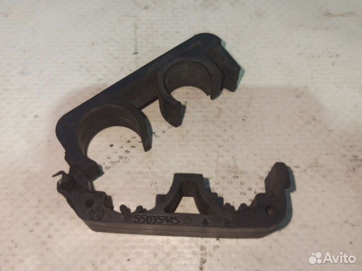 Крепёж трубок кондиционера Grand Cherokee WK1 WH