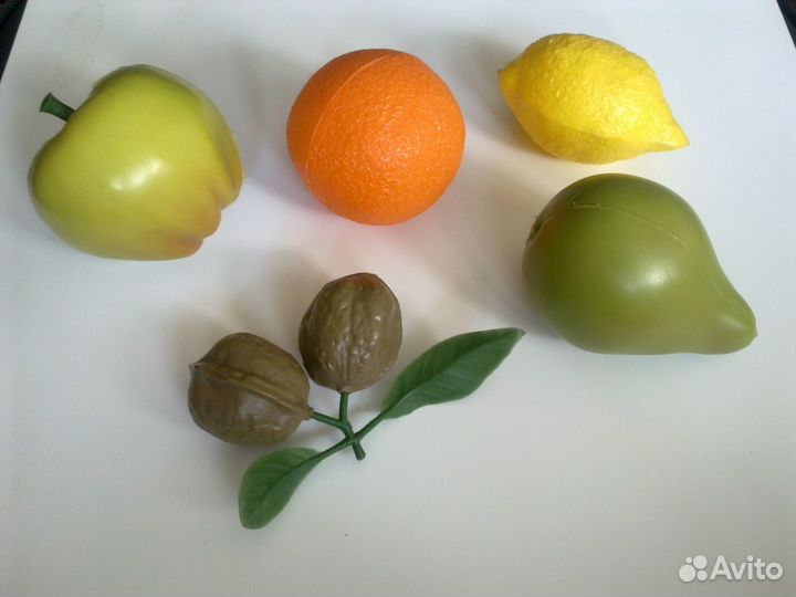Фрукты, орехи игрушечные, пластик, СССР