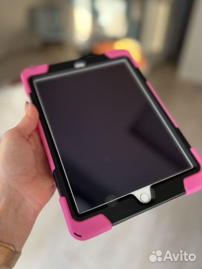 Планшет Apple iPad air 2