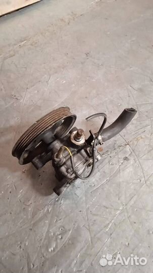 Насос гидроусилителя руля Mitsubishi Carisma рест