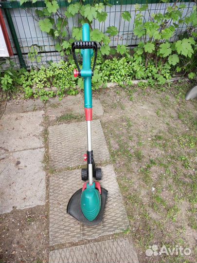 Триммер Bosch Art 30 Combitrim