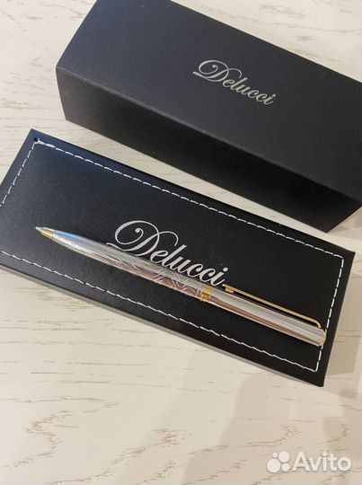 Ручка шариковая Delucci