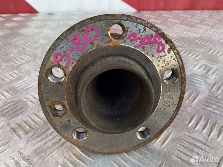 Ступица задняя Volvo S80