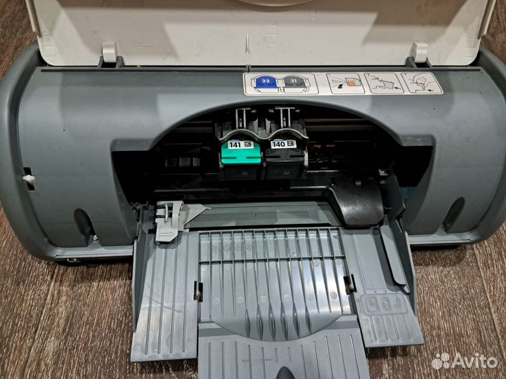 Принтер цветной, струйный HP Deskjet D1560