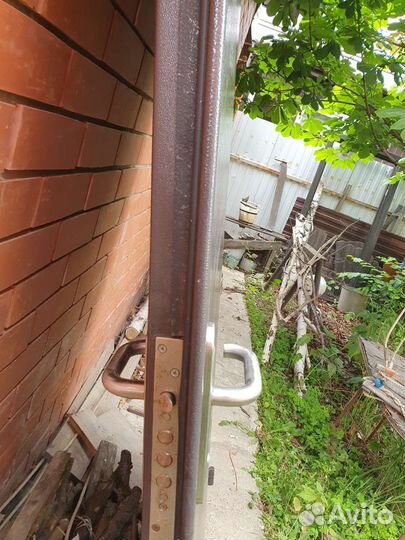 Дверь входная металлическая