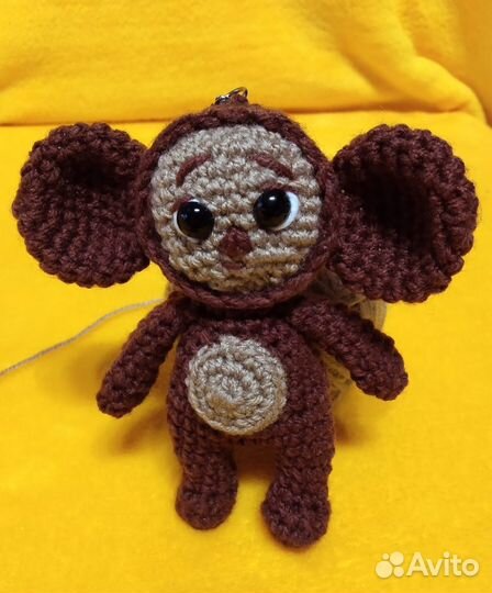 Чебурашка брелок Амигуруми